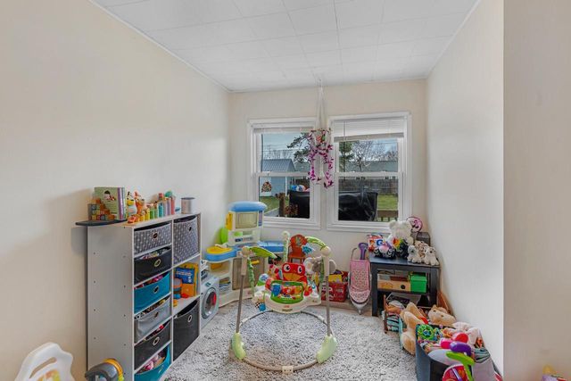 957 MacArthur DRIVE, Manitowoc, WI 54220