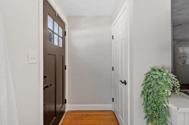 15 Briar Avenue, Salem, NH 03079