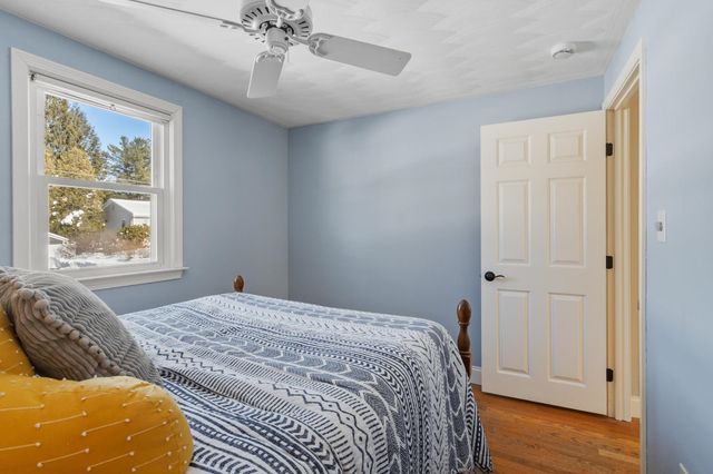 15 Briar Avenue, Salem, NH 03079