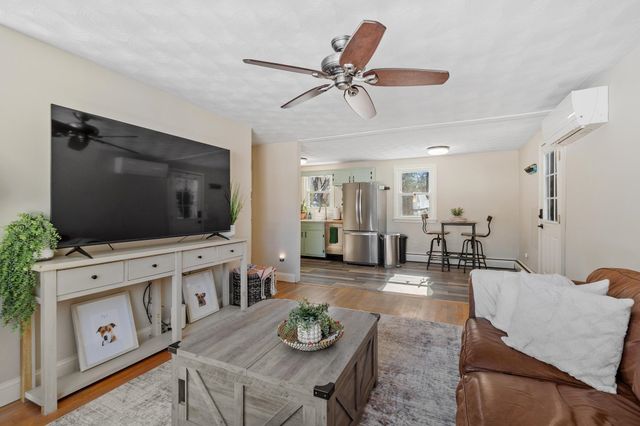 15 Briar Avenue, Salem, NH 03079