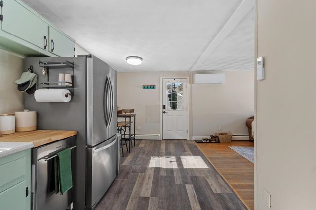 15 Briar Avenue, Salem, NH 03079