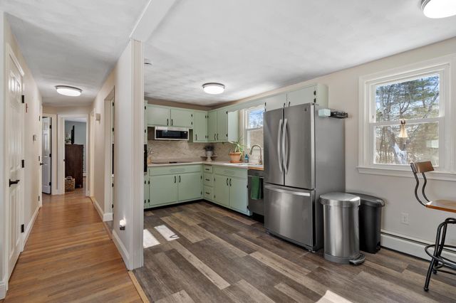 15 Briar Avenue, Salem, NH 03079