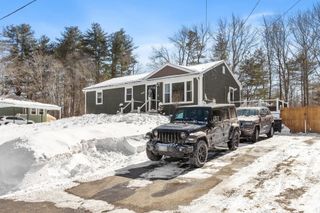 15 Briar Avenue, Salem, NH 03079