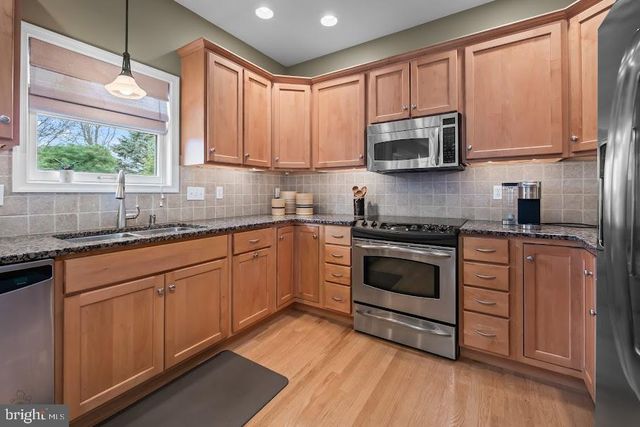 6516 GERMANS CORNERS RD, Germansville, PA 18053