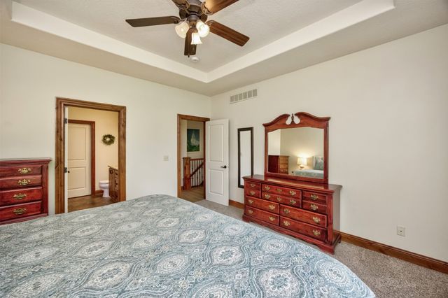 215 S 85th Street, West Des Moines, IA 50266