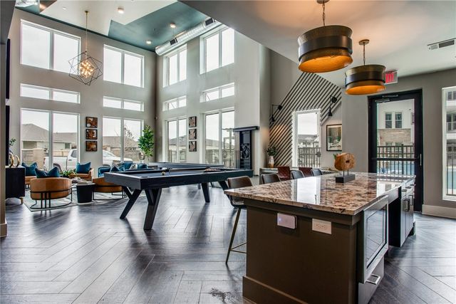 950 Town Lake Drive 2204, College Station, TX 77845