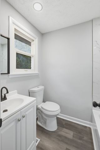 725 Roman Dr, Nashville, TN 37207