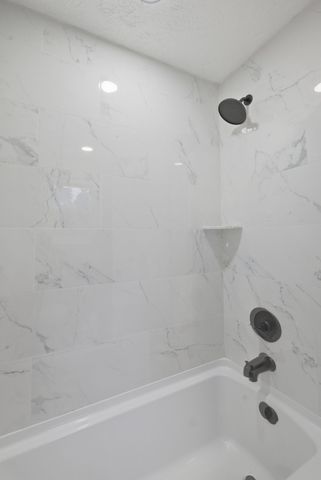 725 Roman Dr, Nashville, TN 37207
