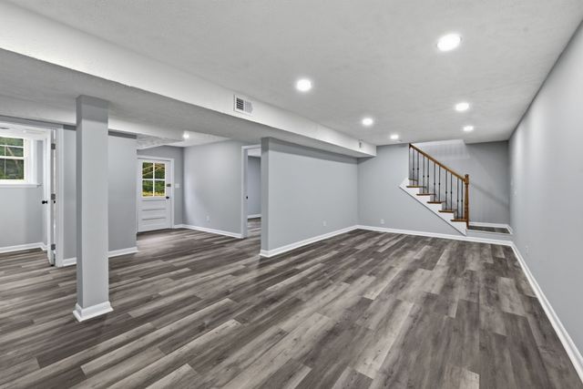 725 Roman Dr, Nashville, TN 37207