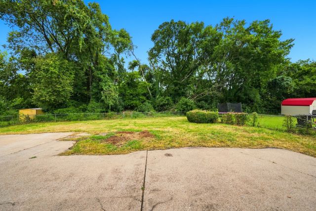 725 Roman Dr, Nashville, TN 37207