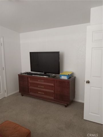 999 S Santa Fe Avenue 38, San Jacinto, CA 92583