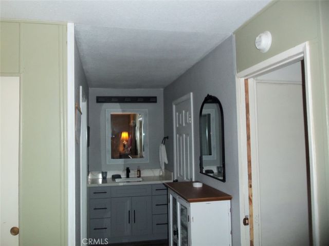 999 S Santa Fe Avenue 38, San Jacinto, CA 92583