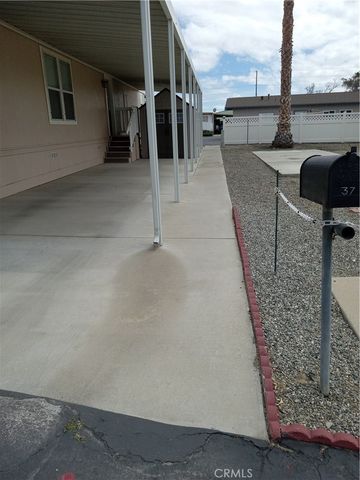 999 S Santa Fe Avenue 38, San Jacinto, CA 92583