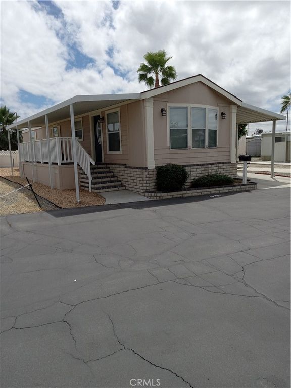 999 S Santa Fe Avenue 38, San Jacinto, CA 92583