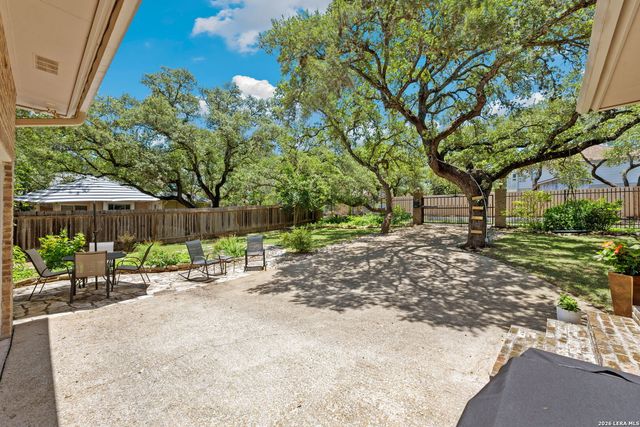 13102 N HUNTERS CIR, San Antonio, TX 78230