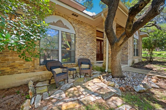 13102 N HUNTERS CIR, San Antonio, TX 78230