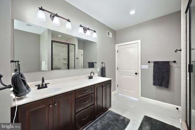 4440 BEARDS SCHOOL RD, Spring Grove, PA 17362