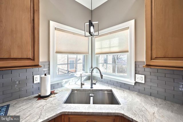 4440 BEARDS SCHOOL RD, Spring Grove, PA 17362