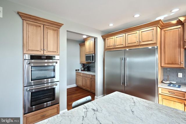 4440 BEARDS SCHOOL RD, Spring Grove, PA 17362