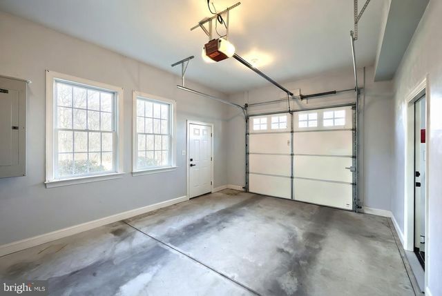 4440 BEARDS SCHOOL RD, Spring Grove, PA 17362