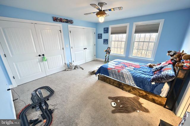 4440 BEARDS SCHOOL RD, Spring Grove, PA 17362