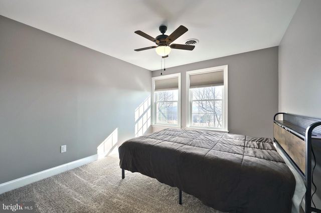 4440 BEARDS SCHOOL RD, Spring Grove, PA 17362