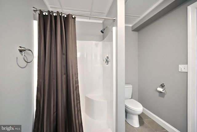 4440 BEARDS SCHOOL RD, Spring Grove, PA 17362