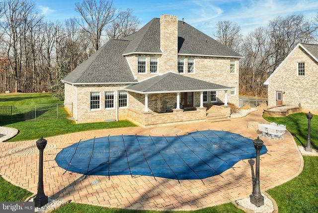 4440 BEARDS SCHOOL RD, Spring Grove, PA 17362