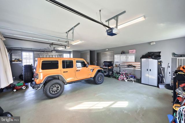 4440 BEARDS SCHOOL RD, Spring Grove, PA 17362