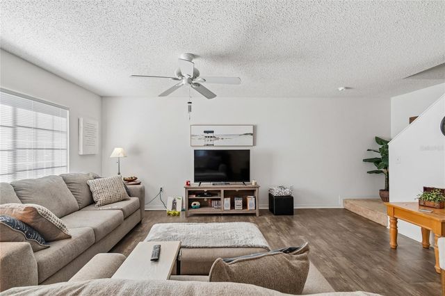 4009 DOLPHIN DRIVE, Tampa, FL 33617
