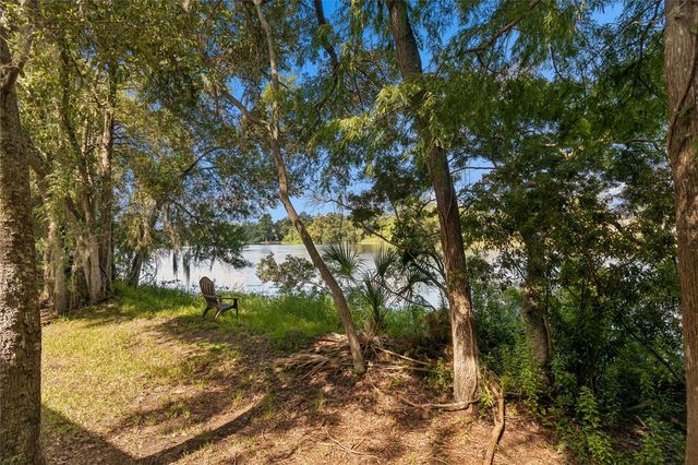 4009 DOLPHIN DRIVE, Tampa, FL 33617