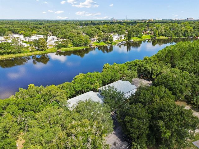 4009 DOLPHIN DRIVE, Tampa, FL 33617