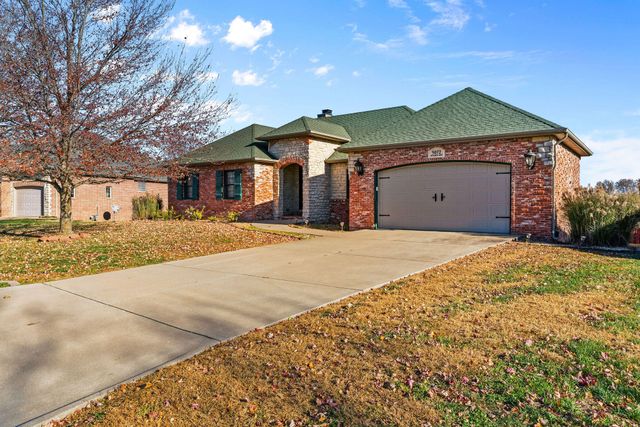 5072 E Hedgerow Drive, Springfield, MO 65802