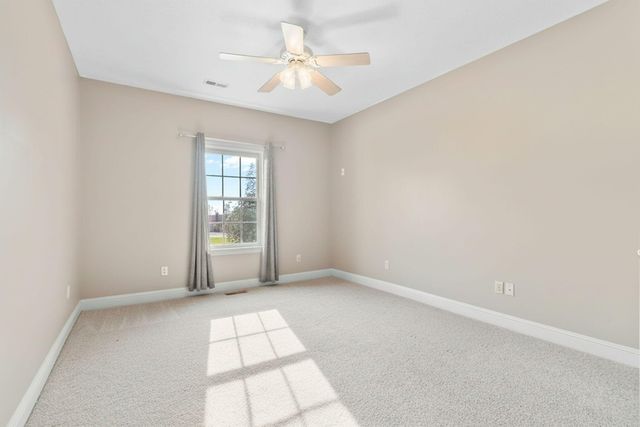 5072 E Hedgerow Drive, Springfield, MO 65802