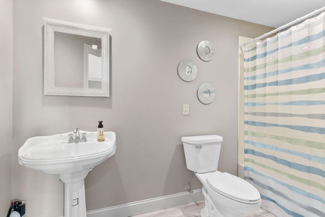 5072 E Hedgerow Drive, Springfield, MO 65802