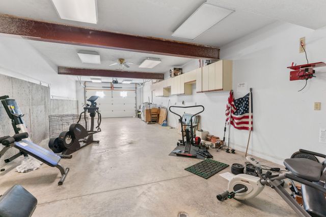 5072 E Hedgerow Drive, Springfield, MO 65802