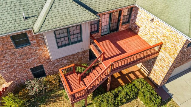 5072 E Hedgerow Drive, Springfield, MO 65802