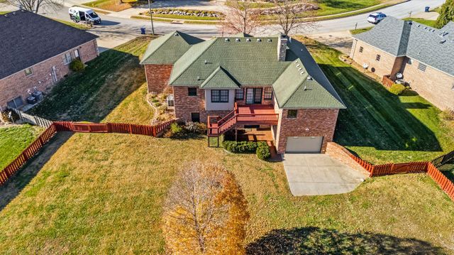 5072 E Hedgerow Drive, Springfield, MO 65802