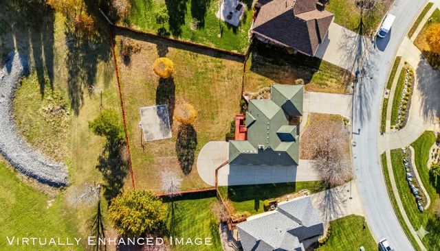 5072 E Hedgerow Drive, Springfield, MO 65802