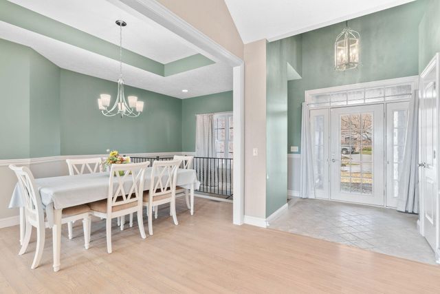 5072 E Hedgerow Drive, Springfield, MO 65802