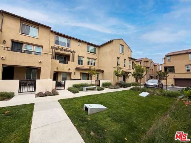 285 Vista Drive 62, La Habra, CA 90631
