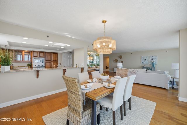 1221 S 1ST Street 10B, Jacksonville Beach, FL 32250