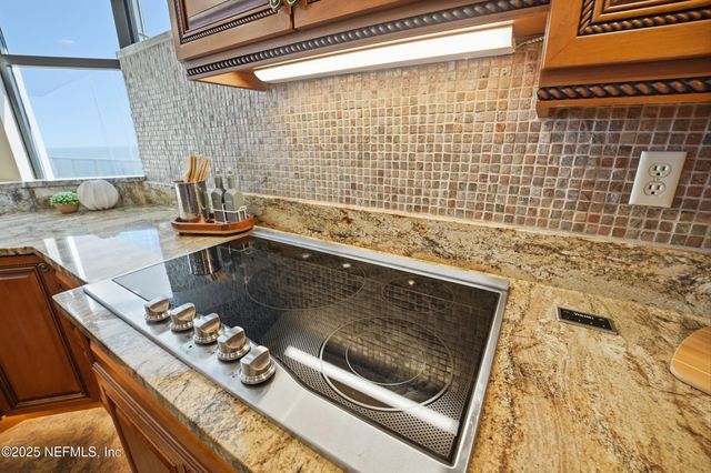 1221 S 1ST Street 10B, Jacksonville Beach, FL 32250