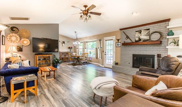 5921 SW Morgan Drive, Guthrie, OK 73044