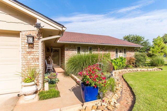 5921 SW Morgan Drive, Guthrie, OK 73044