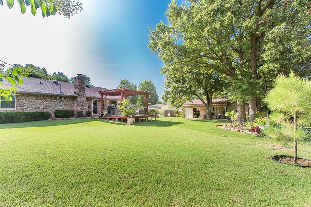 5921 SW Morgan Drive, Guthrie, OK 73044