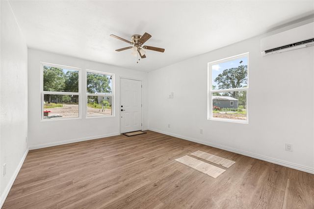 28096 Seven Sisters Road B, New Caney, TX 77357
