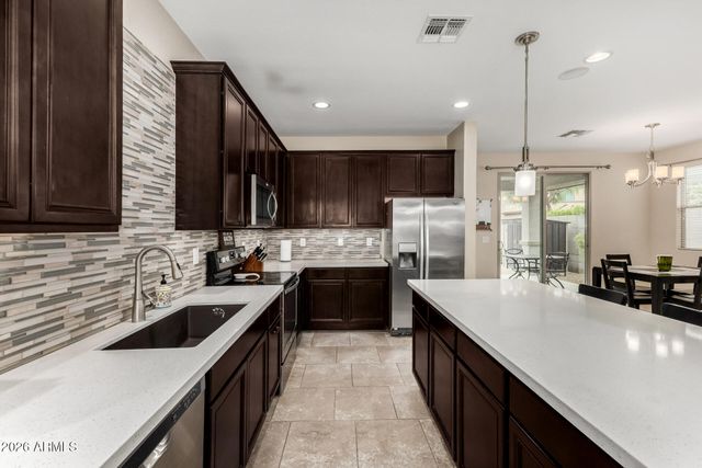 10243 W TOWNLEY Avenue, Peoria, AZ 85345