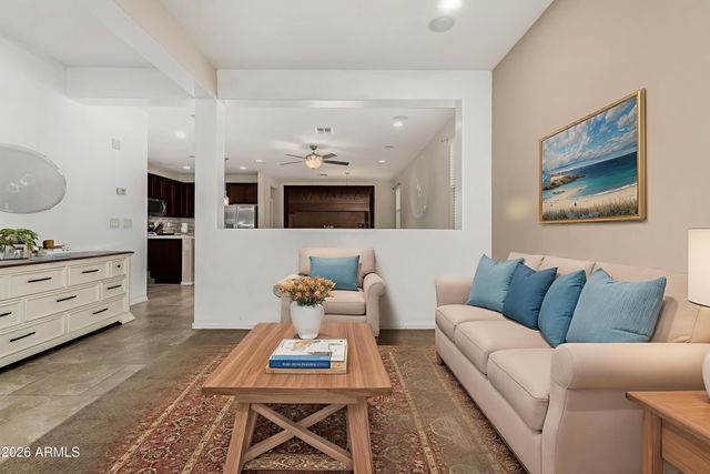 10243 W TOWNLEY Avenue, Peoria, AZ 85345