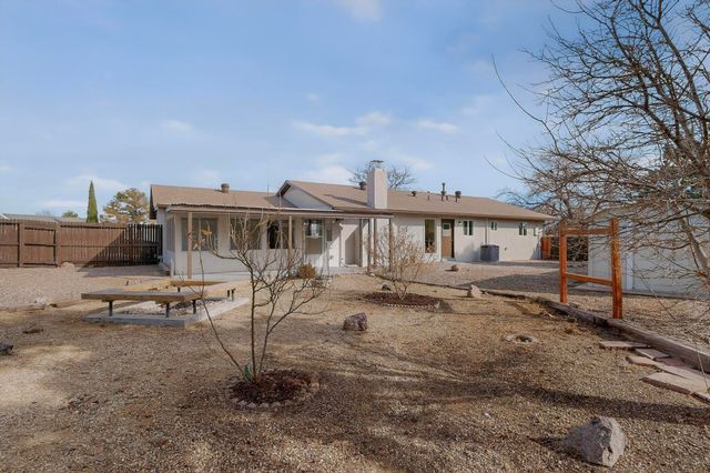 4702 El Bardo Court SE, Rio Rancho, NM 87124